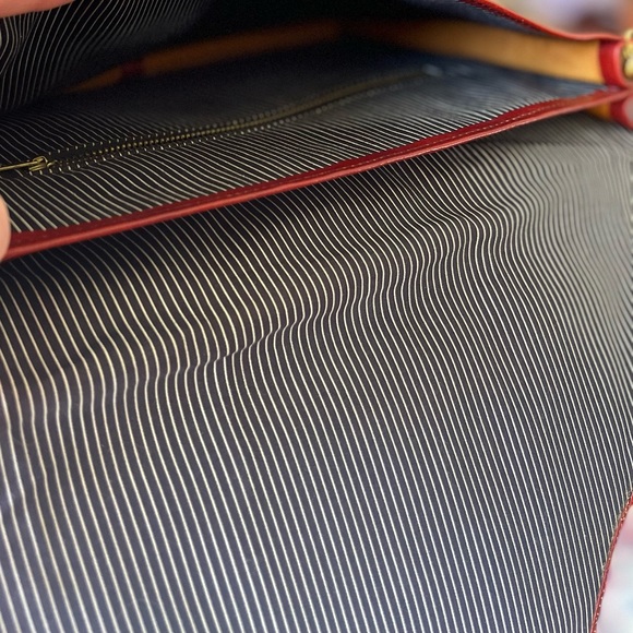 Vintage BareTraps Red Leather Purse Handbag, Small - Picture 6 of 9